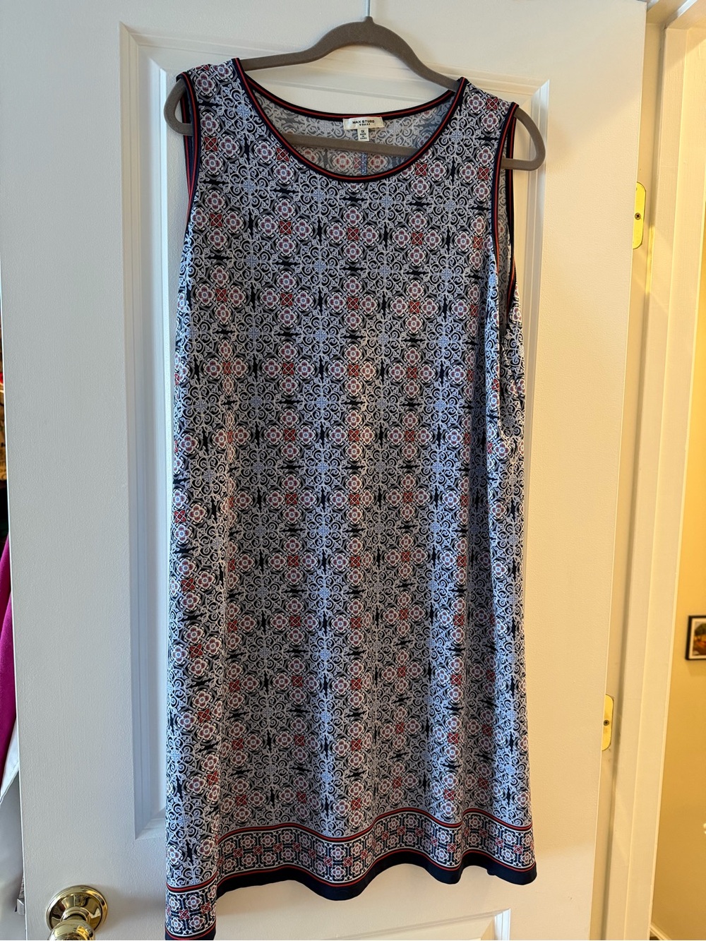 Ladies sleeveless dress